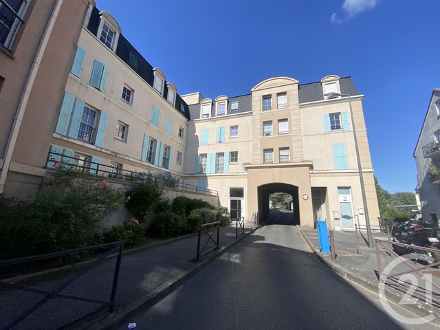 Appartement F2 à louer - 2 pièces - 56.05 m2 - CERGY - 95 - ILE-DE-FRANCE - Century 21 Osmose