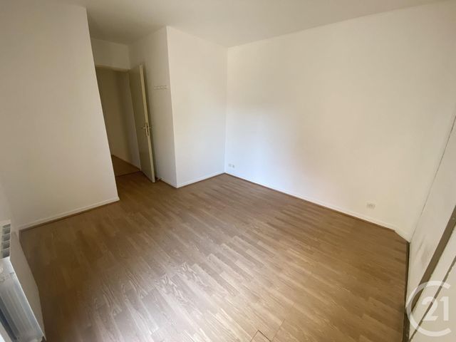 Appartement F2 à louer - 2 pièces - 56.05 m2 - CERGY - 95 - ILE-DE-FRANCE - Century 21 Osmose