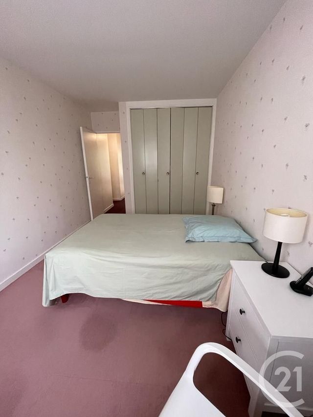 Appartement F3 à vendre - 3 pièces - 70.02 m2 - CERGY - 95 - ILE-DE-FRANCE - Century 21 Osmose