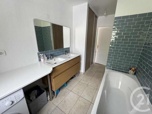 maison à louer - 6 pièces - 146.41 m2 - CERGY - 95 - ILE-DE-FRANCE - Century 21 Osmose
