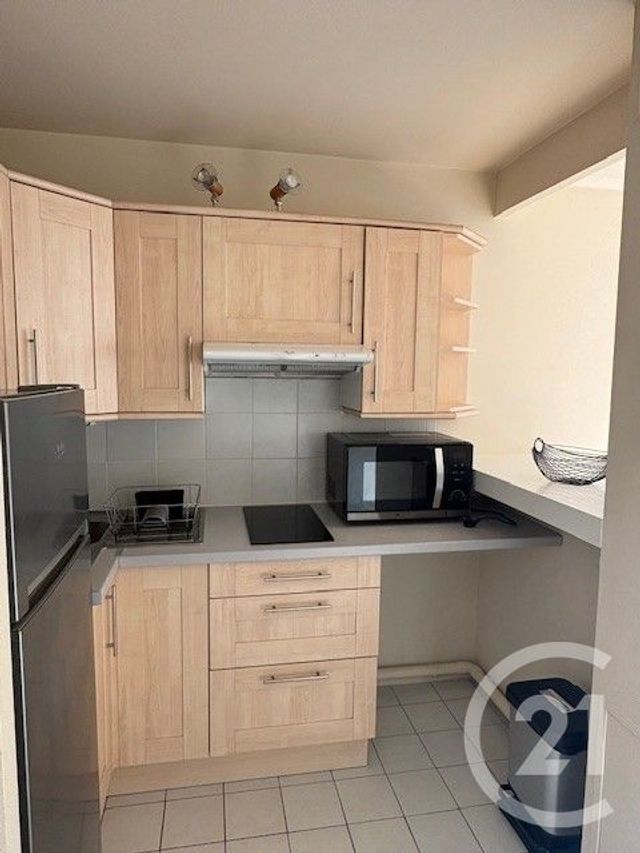 Appartement F1 à louer - 1 pièce - 27.56 m2 - CERGY - 95 - ILE-DE-FRANCE - Century 21 Osmose