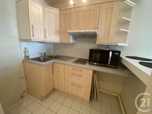 Appartement F1 à louer - 1 pièce - 27.56 m2 - CERGY - 95 - ILE-DE-FRANCE - Century 21 Osmose