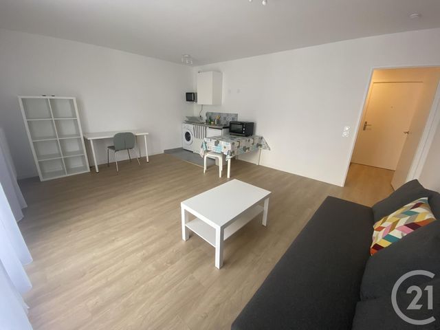 Appartement Studio à louer CERGY