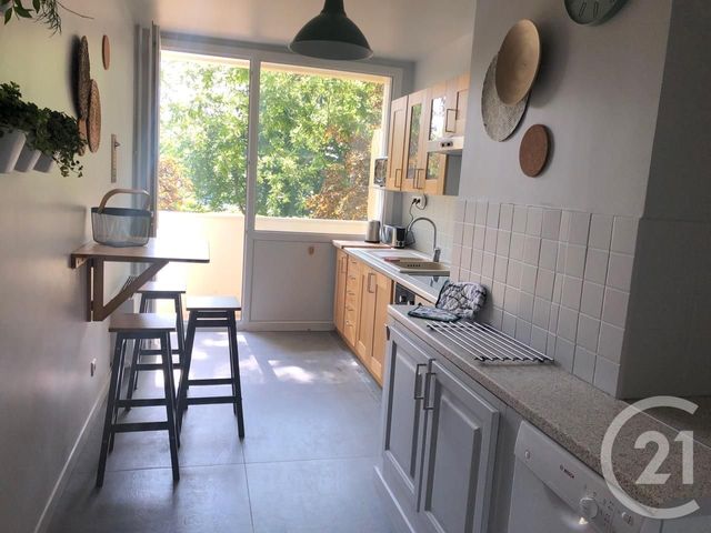 Appartement F4 à louer - 4 pièces - 82.27 m2 - CERGY - 95 - ILE-DE-FRANCE - Century 21 Osmose