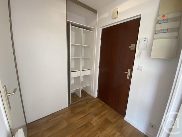 Appartement Studio à louer - 1 pièce - 31.17 m2 - CERGY - 95 - ILE-DE-FRANCE - Century 21 Osmose
