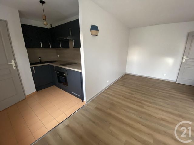 Appartement F2 à louer - 2 pièces - 46.31 m2 - CONFLANS STE HONORINE - 78 - ILE-DE-FRANCE - Century 21 Osmose