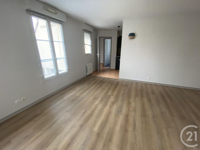 Appartement F2 à louer - 2 pièces - 46.31 m2 - CONFLANS STE HONORINE - 78 - ILE-DE-FRANCE - Century 21 Osmose