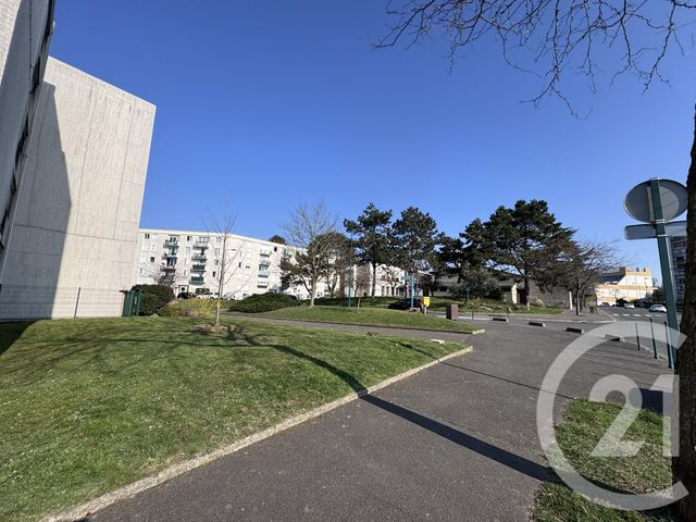 Appartement F4 à louer - 4 pièces - 82.83 m2 - PONTOISE - 95 - ILE-DE-FRANCE - Century 21 Osmose
