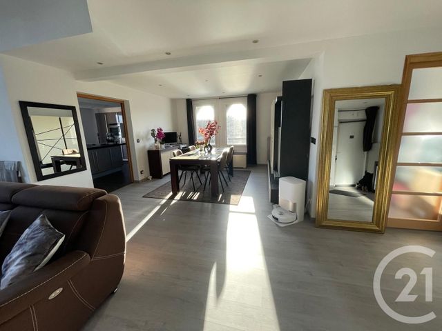 Afficher la photo en grand Appartement à vendre - 6 pièces - 162.08 m2 - CERGY - 95 - ILE-DE-FRANCE - Century 21 Osmose