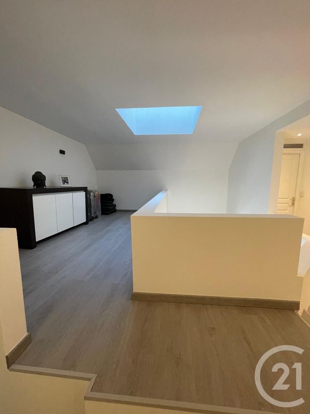 Afficher la photo en grand Appartement à vendre - 6 pièces - 162.08 m2 - CERGY - 95 - ILE-DE-FRANCE - Century 21 Osmose
