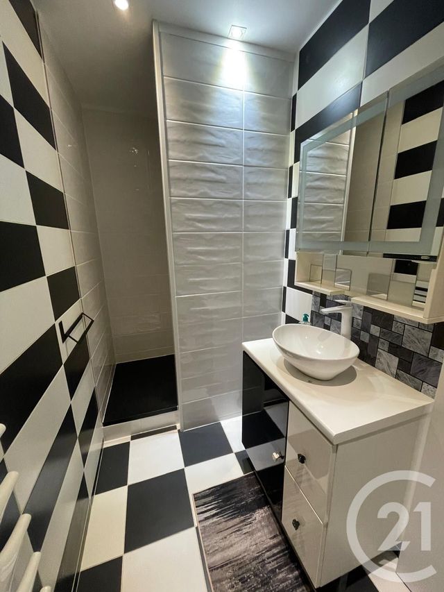Afficher la photo en grand Appartement à vendre - 6 pièces - 162.08 m2 - CERGY - 95 - ILE-DE-FRANCE - Century 21 Osmose