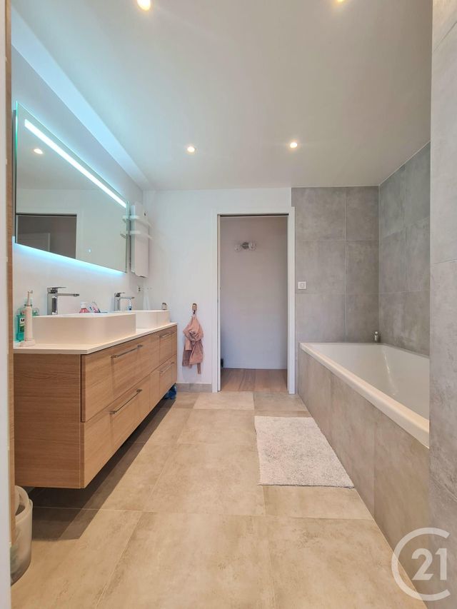 Afficher la photo en grand maison à vendre - 9 pièces - 270.0 m2 - CERGY - 95 - ILE-DE-FRANCE - Century 21 Osmose