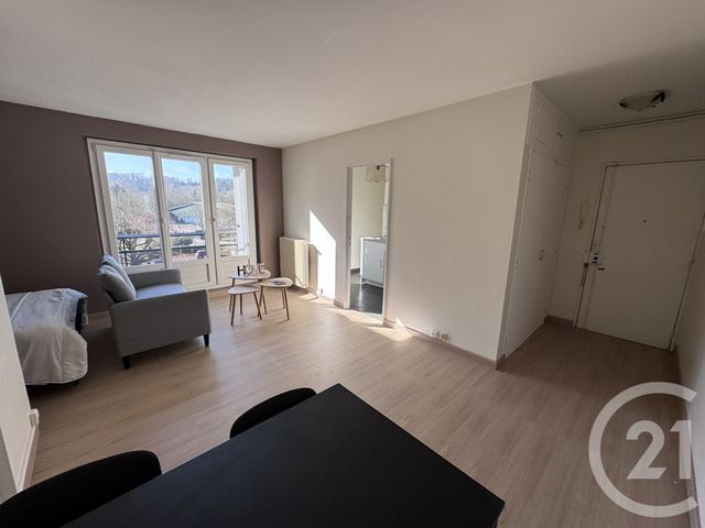 Appartement F1 à louer - 1 pièce - 36.41 m2 - L ISLE ADAM - 95 - ILE-DE-FRANCE - Century 21 Osmose