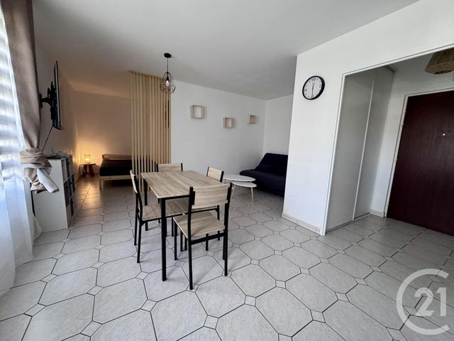 Appartement F1 à louer - 1 pièce - 35.5 m2 - CERGY - 95 - ILE-DE-FRANCE - Century 21 Osmose