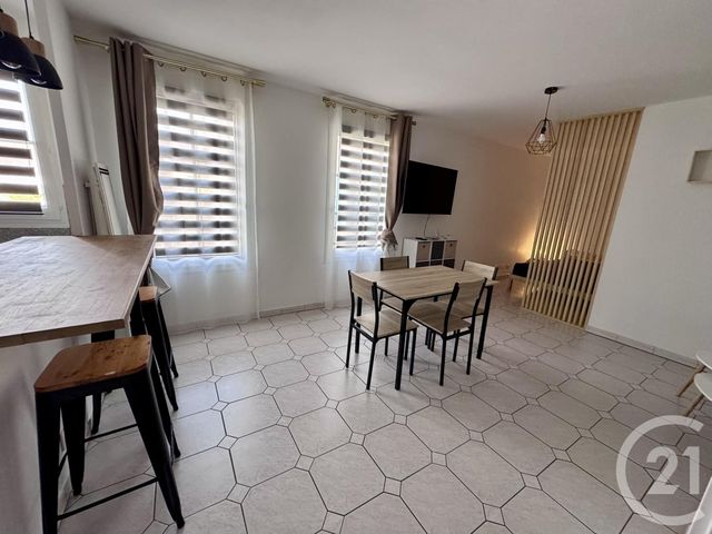 Appartement F1 à louer - 1 pièce - 35.5 m2 - CERGY - 95 - ILE-DE-FRANCE - Century 21 Osmose
