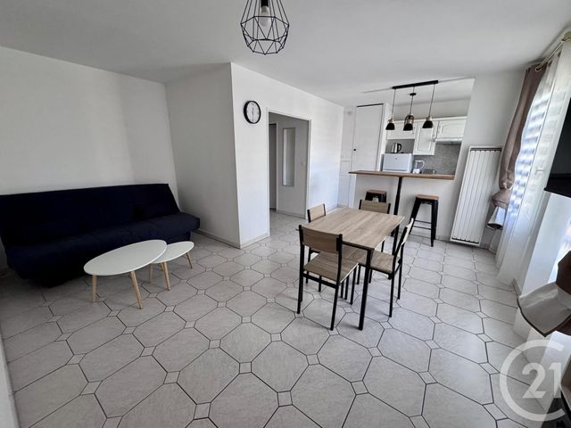 Appartement F1 à louer - 1 pièce - 35.5 m2 - CERGY - 95 - ILE-DE-FRANCE - Century 21 Osmose