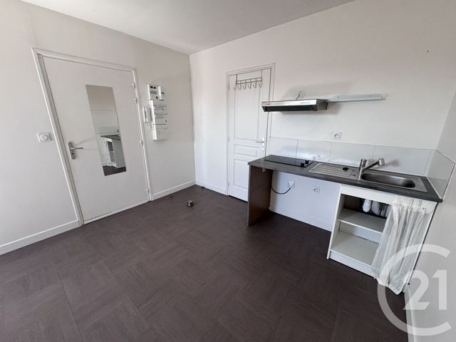 Appartement Studio à louer - 1 pièce - 26.11 m2 - CERGY - 95 - ILE-DE-FRANCE - Century 21 Osmose