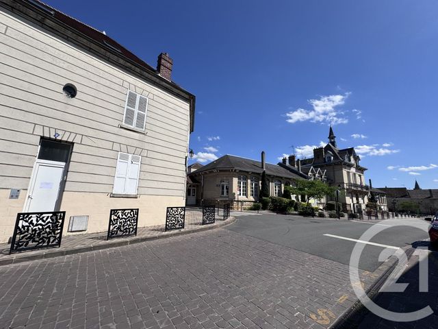 Appartement Studio à louer - 1 pièce - 26.11 m2 - CERGY - 95 - ILE-DE-FRANCE - Century 21 Osmose
