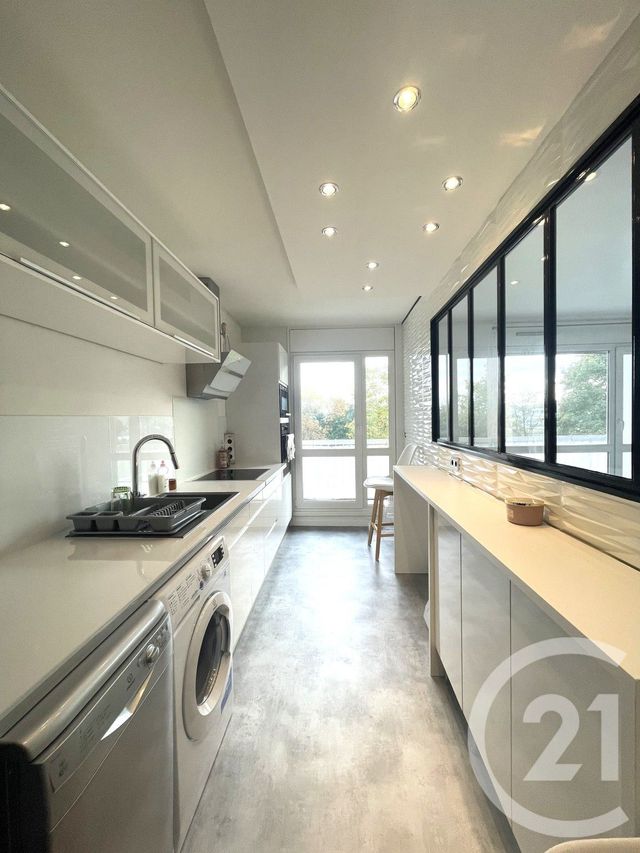 Appartement F4 à louer - 4 pièces - 76.97 m2 - CERGY - 95 - ILE-DE-FRANCE - Century 21 Osmose