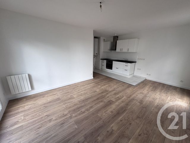 Afficher la photo en grand Appartement F2 à louer - 2 pièces - 42.88 m2 - CERGY - 95 - ILE-DE-FRANCE - Century 21 Osmose