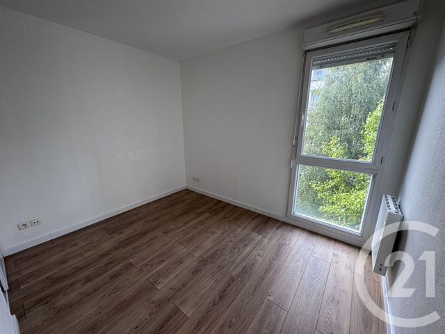 Afficher la photo en grand Appartement F2 à louer - 2 pièces - 42.88 m2 - CERGY - 95 - ILE-DE-FRANCE - Century 21 Osmose