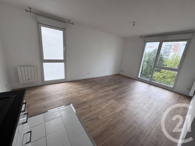 Afficher la photo en grand Appartement F2 à louer - 2 pièces - 42.88 m2 - CERGY - 95 - ILE-DE-FRANCE - Century 21 Osmose