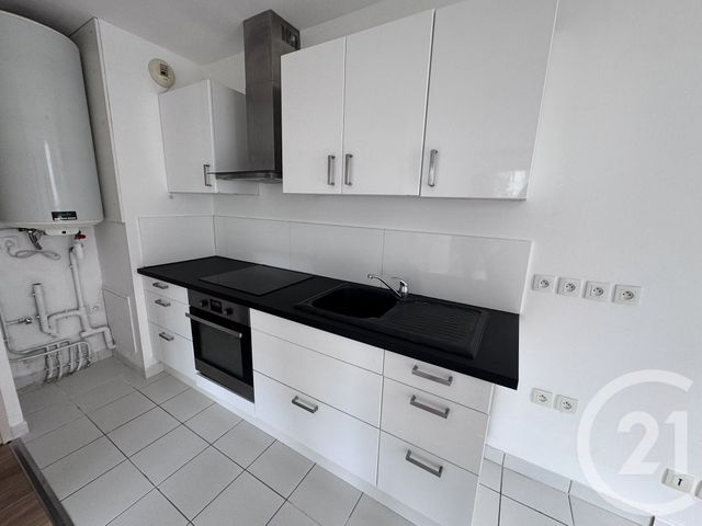 Afficher la photo en grand Appartement F2 à louer - 2 pièces - 42.88 m2 - CERGY - 95 - ILE-DE-FRANCE - Century 21 Osmose