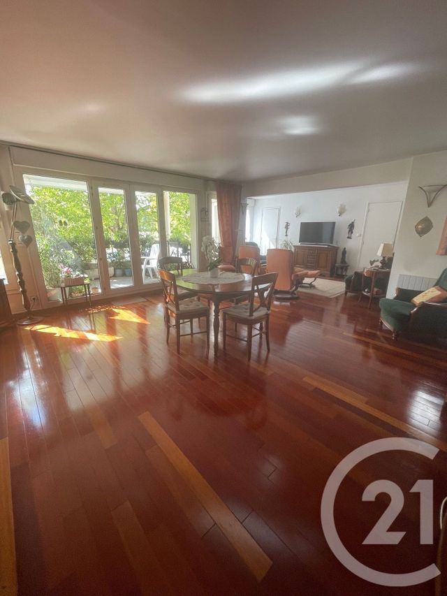 Afficher la photo en grand Appartement à vendre - 4 pièces - 112.2 m2 - CERGY - 95 - ILE-DE-FRANCE - Century 21 Osmose