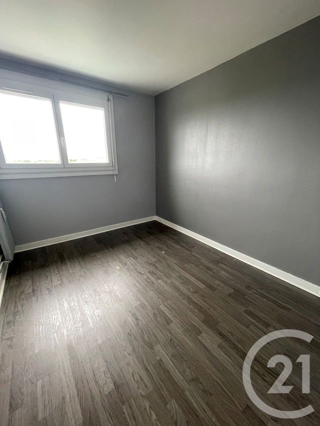 Appartement F3 à vendre - 3 pièces - 67.87 m2 - CERGY - 95 - ILE-DE-FRANCE - Century 21 Osmose