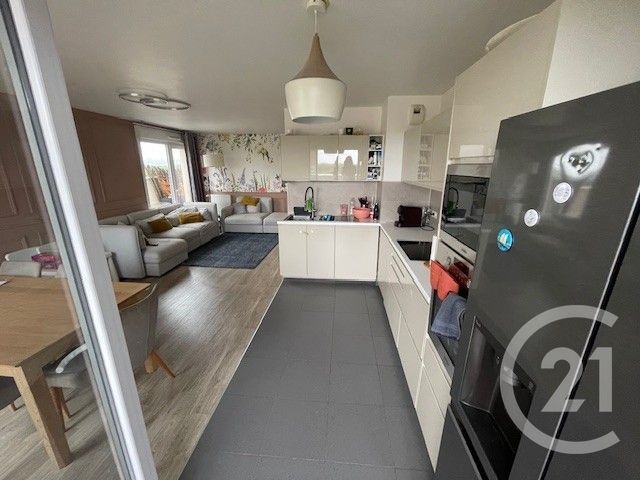 Appartement F6 à vendre - 5 pièces - 102.0 m2 - CERGY - 95 - ILE-DE-FRANCE - Century 21 Osmose