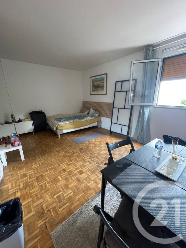 Appartement F1 à vendre - 1 pièce - 38.85 m2 - CERGY - 95 - ILE-DE-FRANCE - Century 21 Osmose