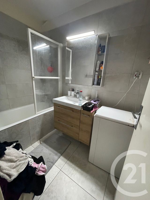 Appartement F1 à vendre - 1 pièce - 38.85 m2 - CERGY - 95 - ILE-DE-FRANCE - Century 21 Osmose