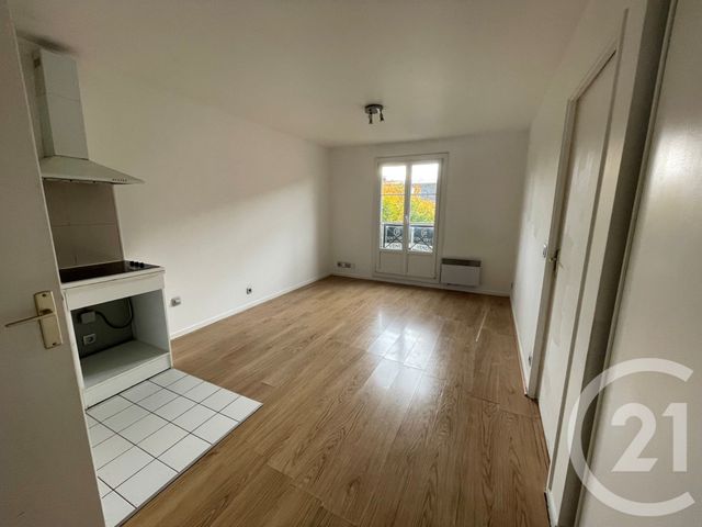 Afficher la photo en grand Appartement F2 à vendre - 2 pièces - 34.55 m2 - CERGY - 95 - ILE-DE-FRANCE - Century 21 Osmose