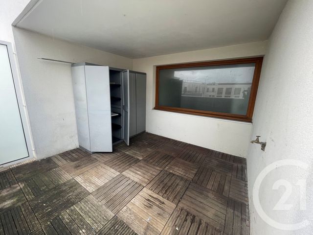 Appartement F3 à vendre - 3 pièces - 61.07 m2 - CERGY - 95 - ILE-DE-FRANCE - Century 21 Osmose