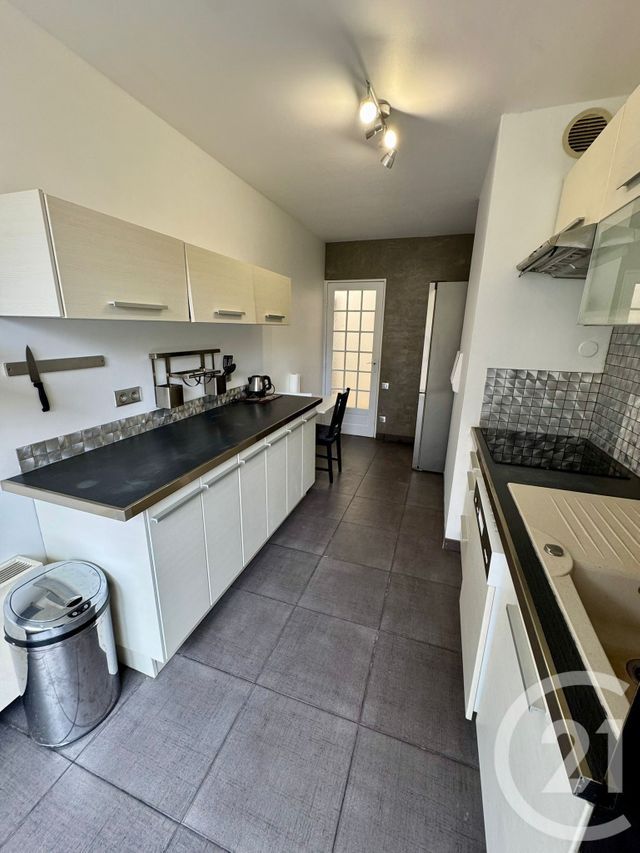 Appartement F4 à louer - 4 pièces - 82.0 m2 - CERGY - 95 - ILE-DE-FRANCE - Century 21 Osmose