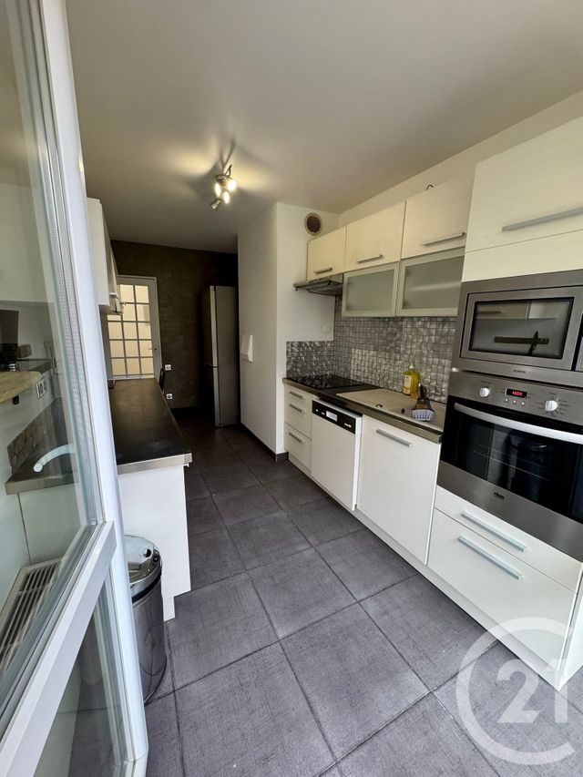 Appartement F4 à louer - 4 pièces - 82.0 m2 - CERGY - 95 - ILE-DE-FRANCE - Century 21 Osmose