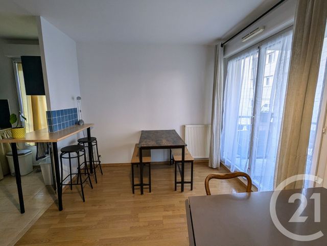 Appartement à louer - 5 pièces - 63.0 m2 - CERGY - 95 - ILE-DE-FRANCE - Century 21 Osmose