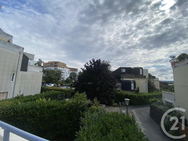 Appartement F4 à vendre - 5 pièces - 81.81 m2 - CERGY - 95 - ILE-DE-FRANCE - Century 21 Osmose