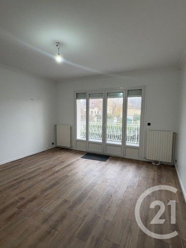 maison à louer - 5 pièces - 158.0 m2 - OSNY - 95 - ILE-DE-FRANCE - Century 21 Osmose