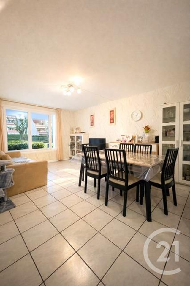 Appartement F4 à vendre - 4 pièces - 80.94 m2 - ERAGNY SUR OISE - 95 - ILE-DE-FRANCE - Century 21 Osmose