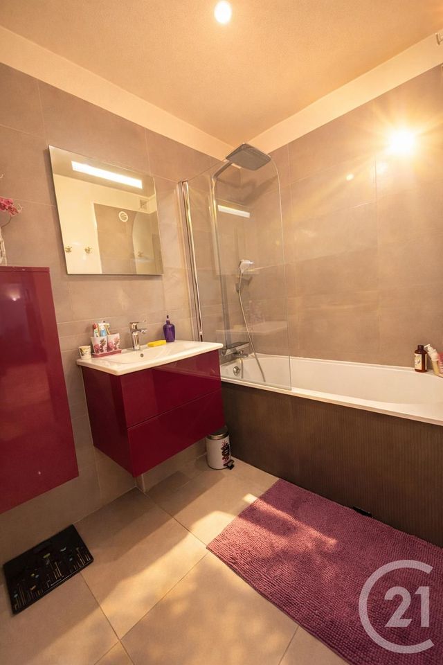 Appartement F4 à vendre - 4 pièces - 79.29 m2 - ERAGNY SUR OISE - 95 - ILE-DE-FRANCE - Century 21 Osmose