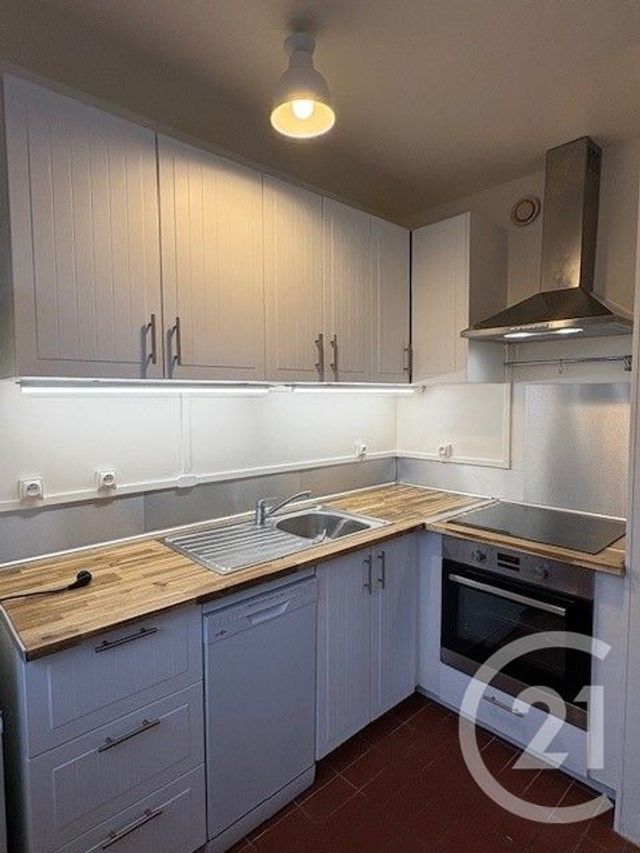 Appartement Studio à louer - 1 pièce - 38.85 m2 - CERGY - 95 - ILE-DE-FRANCE - Century 21 Osmose