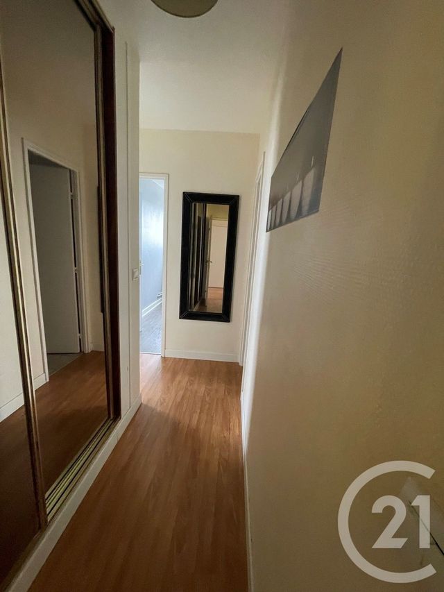 Appartement F3 à vendre - 3 pièces - 67.87 m2 - CERGY - 95 - ILE-DE-FRANCE - Century 21 Osmose