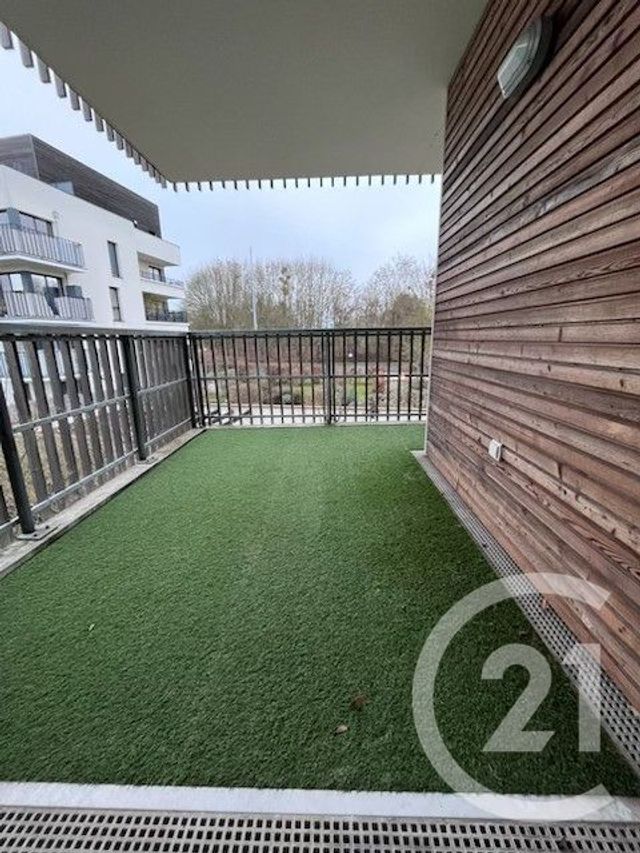 Appartement à louer - 2 pièces - 41.0 m2 - CERGY - 95 - ILE-DE-FRANCE - Century 21 Osmose