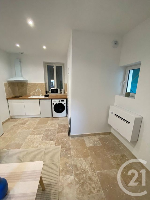 Appartement Studio à louer - 1 pièce - 18.0 m2 - CERGY - 95 - ILE-DE-FRANCE - Century 21 Osmose