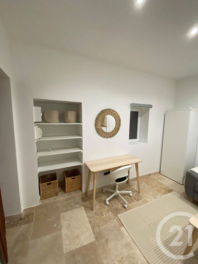 Appartement Studio à louer - 1 pièce - 18.0 m2 - CERGY - 95 - ILE-DE-FRANCE - Century 21 Osmose