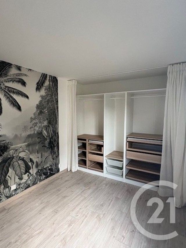 Appartement à louer - 3 pièces - 65.0 m2 - CERGY - 95 - ILE-DE-FRANCE - Century 21 Osmose