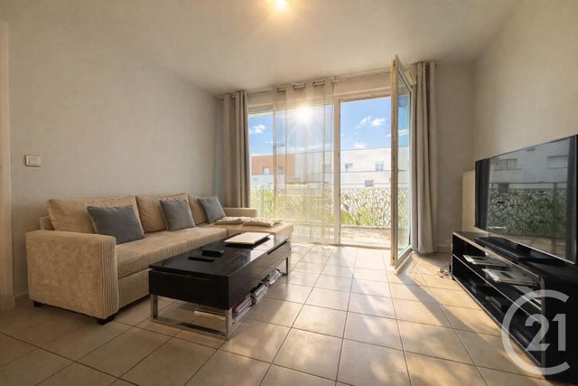 Appartement F2 à vendre - 2 pièces - 40.17 m2 - CERGY - 95 - ILE-DE-FRANCE - Century 21 Osmose