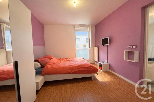 Appartement F2 à vendre - 2 pièces - 40.17 m2 - CERGY - 95 - ILE-DE-FRANCE - Century 21 Osmose