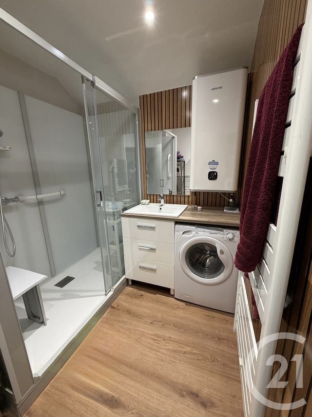 Appartement F3 à vendre - 3 pièces - 72.77 m2 - CERGY - 95 - ILE-DE-FRANCE - Century 21 Osmose